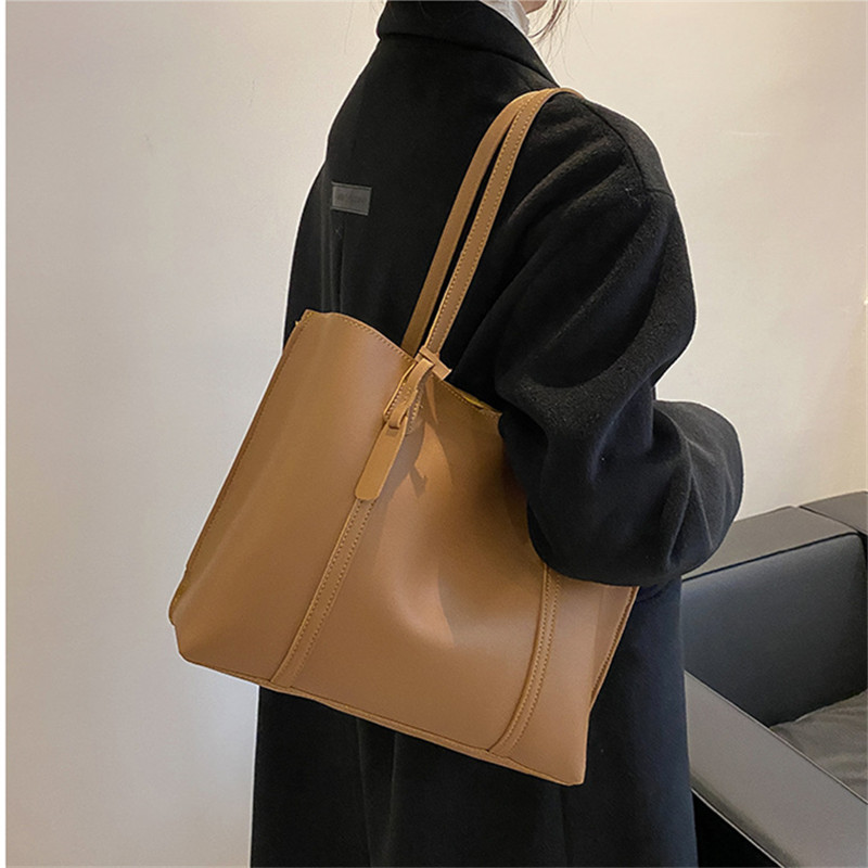 กระเป๋าโท้ทหนังเทียมสีดำคลาสสิ - Women Bags Aldo บทวิจารณ์และราคา